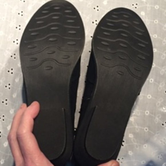 White Mountain Booties - size 5 M - Picture 3 of 5